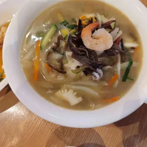중찬 사진