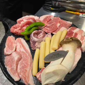 상구네돼지구이 사진