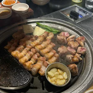 유남주 사진
