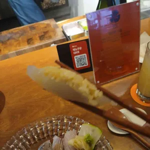 피우 사진