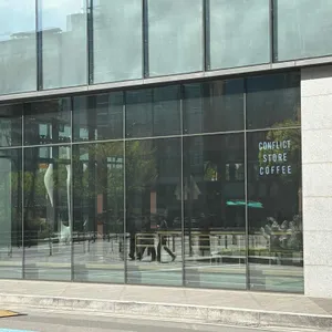 컨플릭트 스토어 리뷰 사진