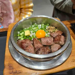 탐솥 사진