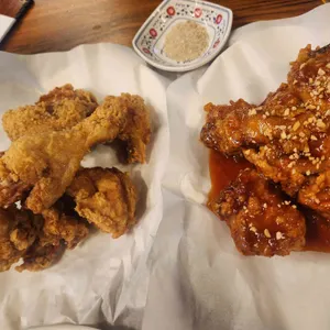 치킨이랑맥주랑 사진