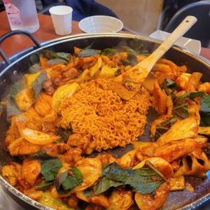 춘천명물닭갈비 사진