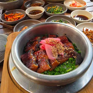 더기와 사진