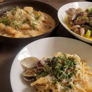 비하인드스토리 사진