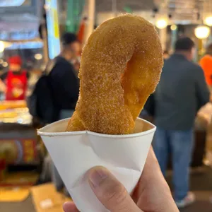 광장시장 찹쌀꽈배기 사진 1