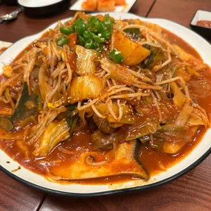 족발야시장&무청감자탕 사진