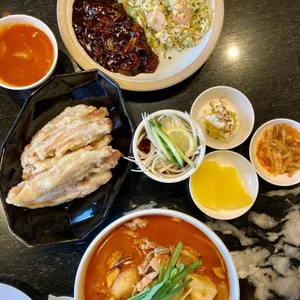 시엔 사진