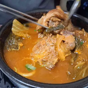 24시 소문난뼈다귀해장국 사진