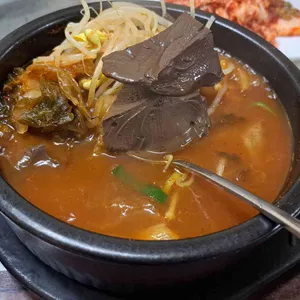 24시 소문난뼈다귀해장국 사진
