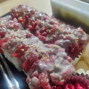 육회야문연어 대표 사진