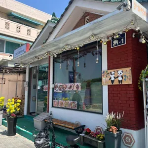 더유로피언 리뷰 사진