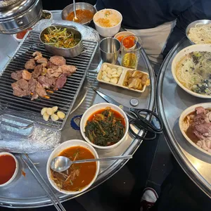 돼지부속 삽다리집 사진