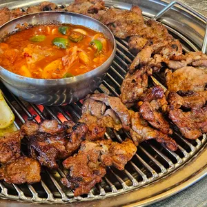 신대박부속구이 사진