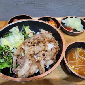 오늘은 덮밥 사진