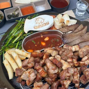 돼봉삼겹살 사진