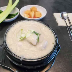 아라들깨삼계탕 사진