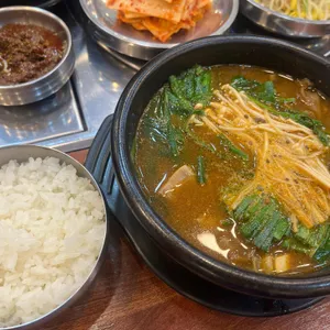 신무등산흑염소 사진