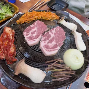 상구네솥뚜껑삼겹살 사진