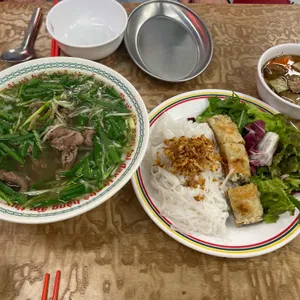 꾸아 사진