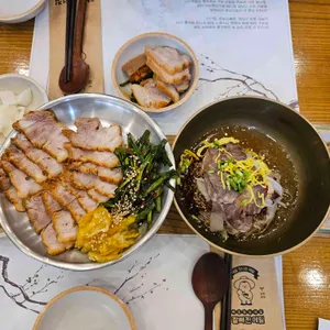 잘빠진메밀 사진