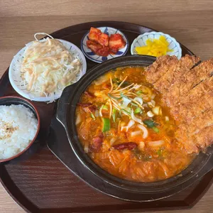 부엉이돈가스 사진