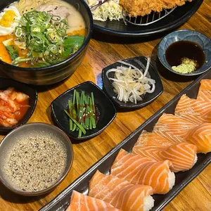 연이자카야 사진