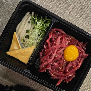 육회바른연어 사진