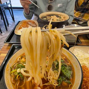 카츠앤맘 사진