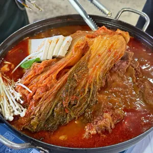 푸짐한 김치 감자탕 사진