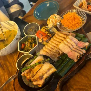 모던돔베 사진