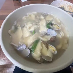 옛날바지락칼국수 사진