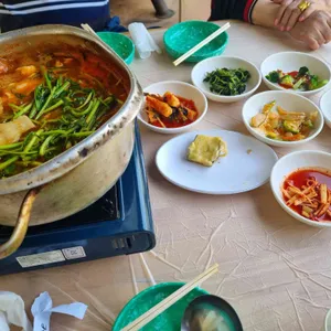 버드나무집 사진