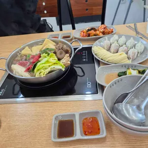 우림칼국수 사진