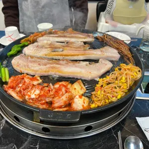 김윤식의 착한국수 & 솥뚜껑삼겹살 사진
