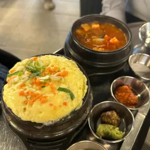 돼지집 사진