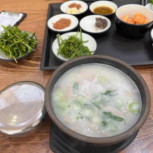 장수촌돼지국밥 사진