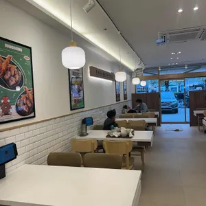 정성카츠 대표 사진