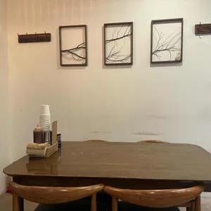 디귿 리뷰 사진