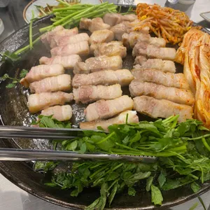 할매솥뚜껑삼겹살 사진
