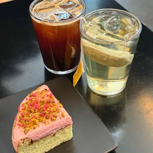 턴오프 사진