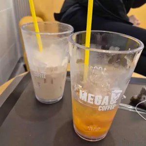 메가커피 사진