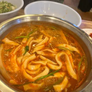 가양 칼국수 버섯매운탕 사진