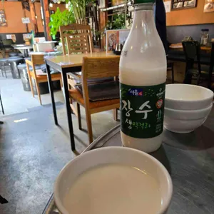 국수먹는꼴뚜기 사진