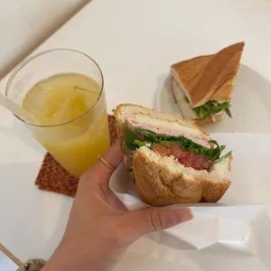 emme 사진