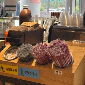 탐앤탐스 리뷰 사진