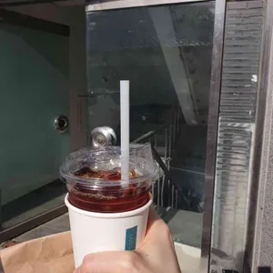 라우더댄밤즈 사진