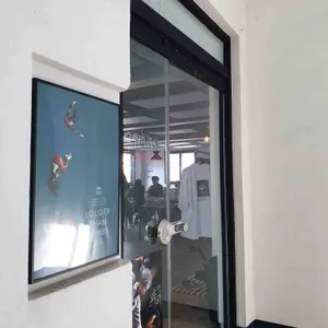 라우더댄밤즈 리뷰 사진
