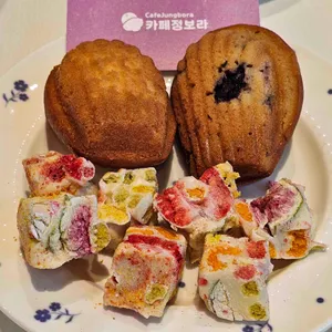 카페정보라 사진